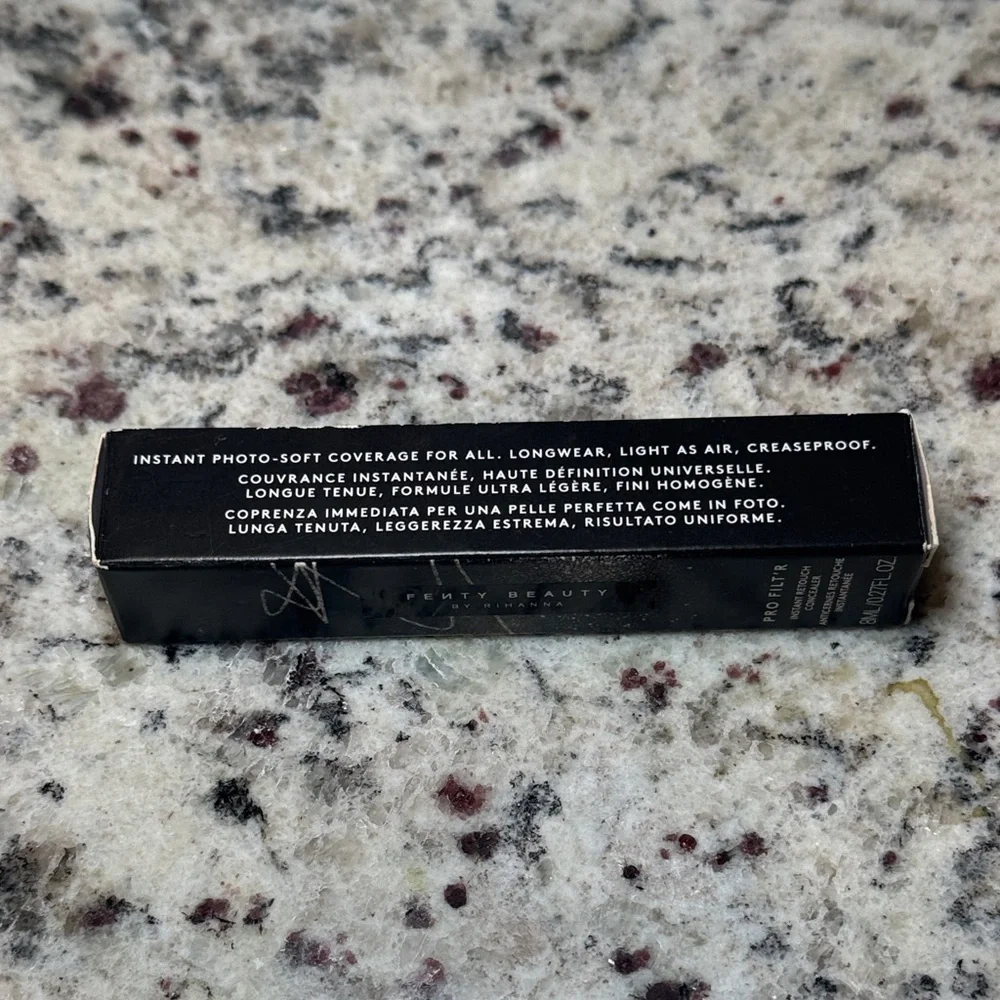 Fenty 380 Pro Filt’R Concealer